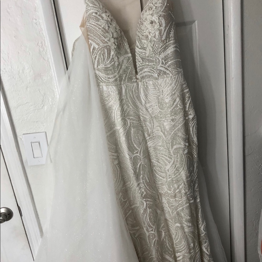 Milla Nova ‘Riña’ Wedding Dress - Picture 6 of 6